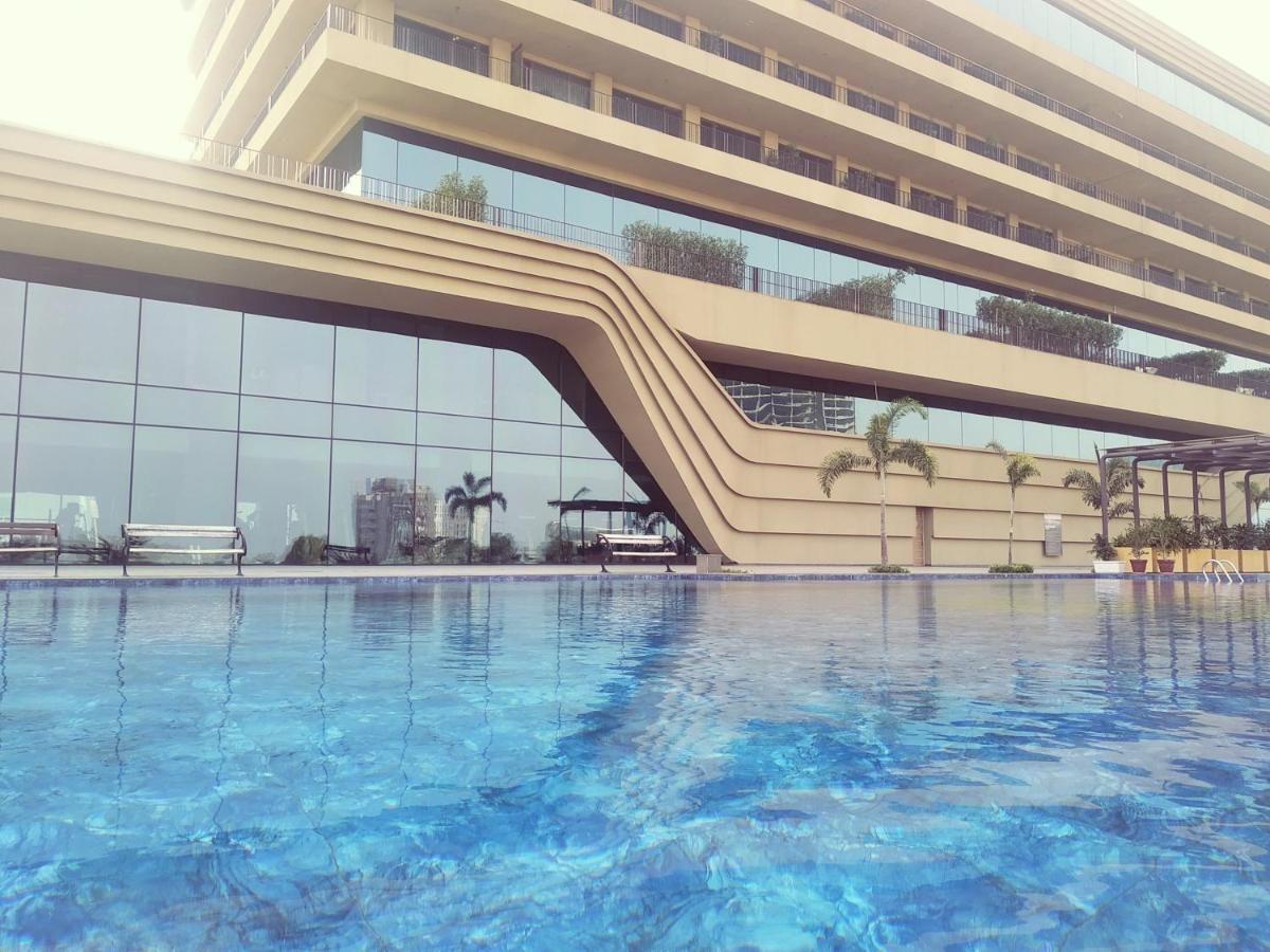 Gift City Club, A Member Of Radisson Individuals Gandhinagar Bagian luar foto